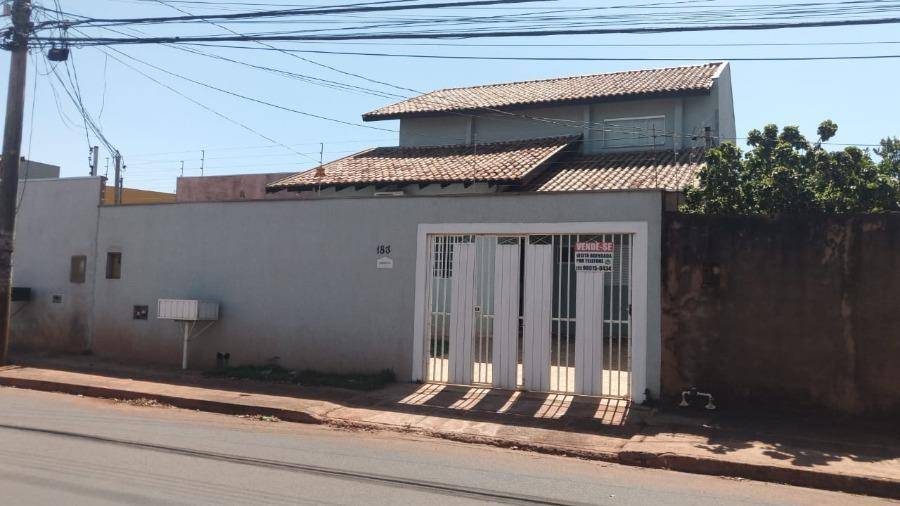 Casa em Campo Grande, Parque Dallas, Rua Felipe Camarao, 183, MS. Área: 0m2