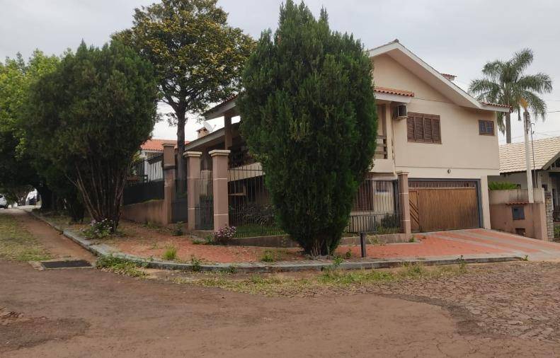 Casa em Santa Rosa, Sao Francisco, R Azaleias, 325, RS. Área: 0m2