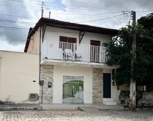 Casa em Lucrécia, Centro, Avenida Francisco Costa, 495, RN. Área: 139m2