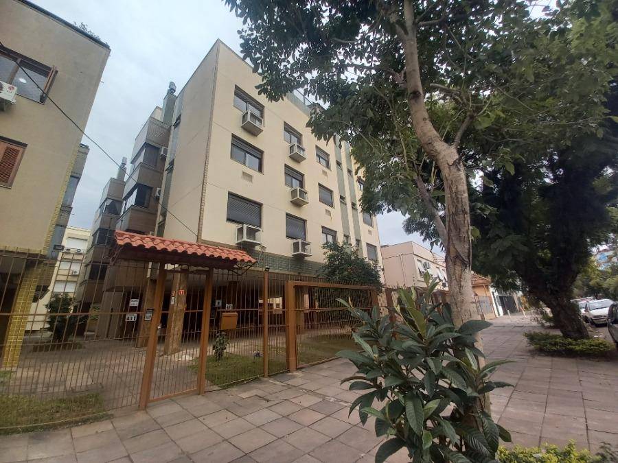 Apartamento em Porto Alegre, São Geraldo, Rua Olinda, 411, RS. Área: 179m2
