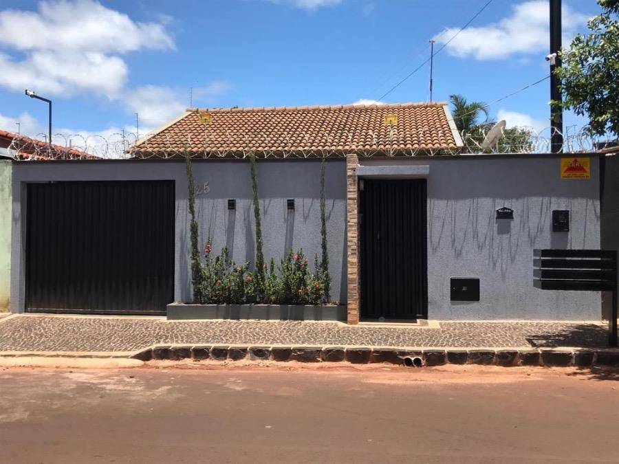 Casa em Goiatuba, Residencial Recreio Dos Bandeirantes, Maurício Dos Santos, 25, GO. Área: 129m2