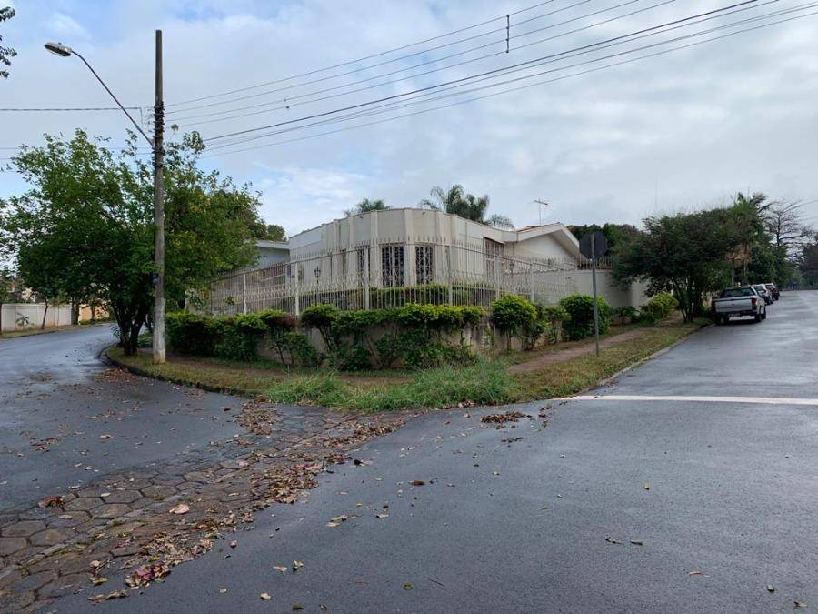 Casa em Ribeirão Preto, Jardim Recreio, Avenida Sibipirunas, 210, SP. Área: 299m2