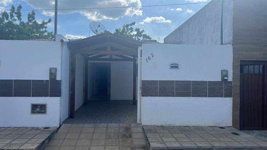Casa em Patos, Monte Castelo, Antônio Torres De Morais, 162, PB. Área: 0m2 - imagem 0
