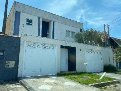 Casa em Peruíbe, Balneario Tres Marias, Rua Dora, 706, SP. Área: 244m2 - imagem 0