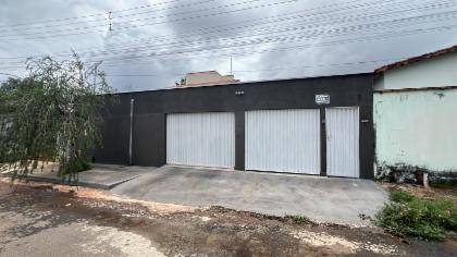 Casa em Inhumas, Jardim Raio De Sol, Rua Das Açucenas, S/N, GO. Área: 238m2