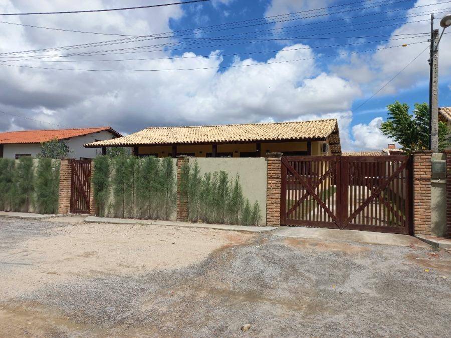 Casa em Gravatá, Santana, Rua Justiniano Da Silva, 71, PE. Área: 205m2