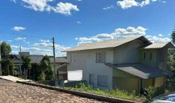 Casa em Sananduva, Jursi, Rua Doutor Silveira Neto, 714, RS. Área: 95m2