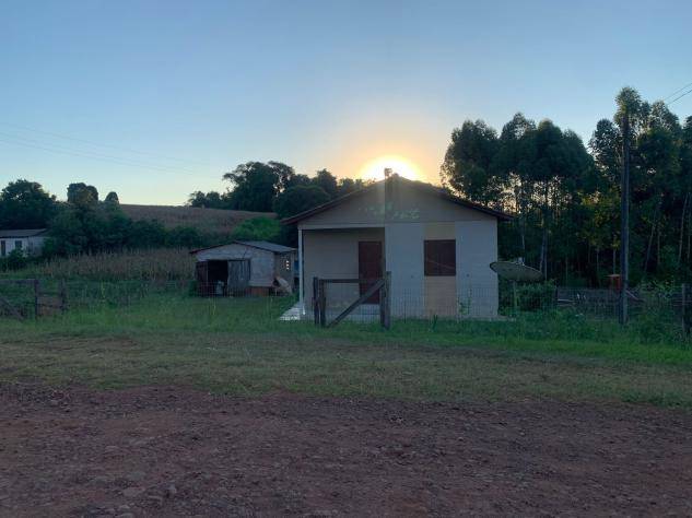 Casa em São Pedro das Missões, Centro, Avenida 21 De Abril, 0, RS. Área: 81m2