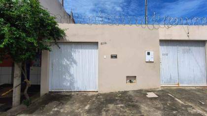 Casa em Montes Claros, Jaragua, Avenida Antonio De Freitas, 500-A, MG. Área: 115m2 - imagem 0