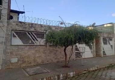 Casa em Governador Valadares, Grã-Duquesa, Rua Finlândia, 36, MG. Área: 178m2