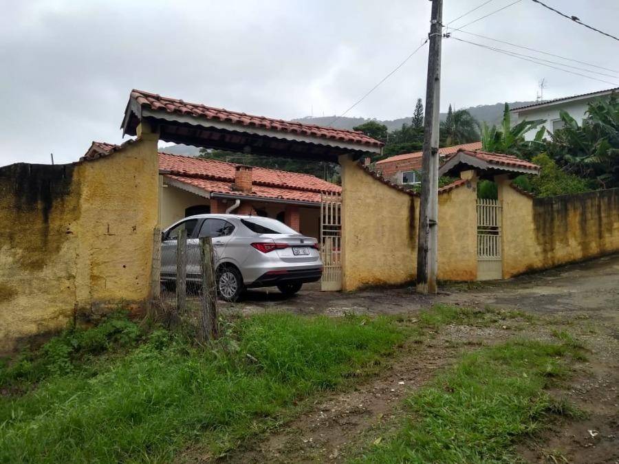 Casa em Bragança Paulista, Guaripocaba Dos Souza, Rua Da Igreja, 10, SP. Área: 135m2 - imagem 0