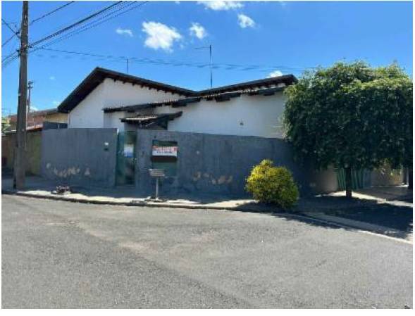 Casa em Votuporanga, Park Residencial Colinas, Rua Jair Domingos Teodoro, 3022, SP. Área: 100m2