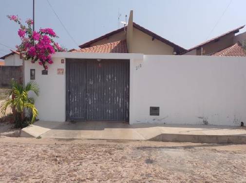 Casa em Parnaíba, Dirceu Arcoverde, Rua Carlos Fontinele Adrião, 210, PI. Área: 0m2