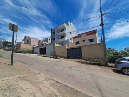 Apartamento em Conselheiro Lafaiete, Novo Horizonte, Rua Jose Hilario Da Costa, 300, MG. Área: 51m2