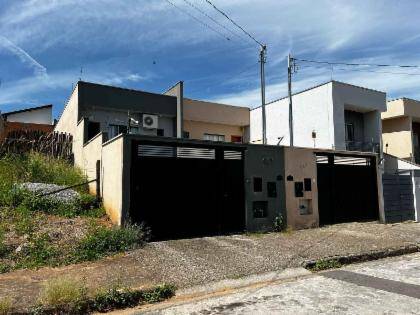 Casa em Pouso Alegre, Bela Italia, Rua Venerando Scodeler, 345, MG. Área: 65m2 - imagem 0