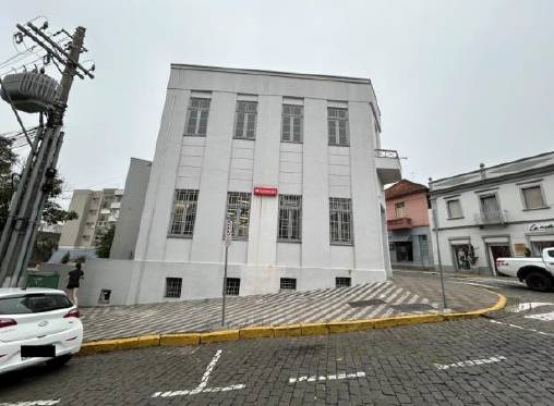 Ex-agência em Garibaldi, Centro, Rua Buarque De Macedo, 3098, RS. Área: 567m2