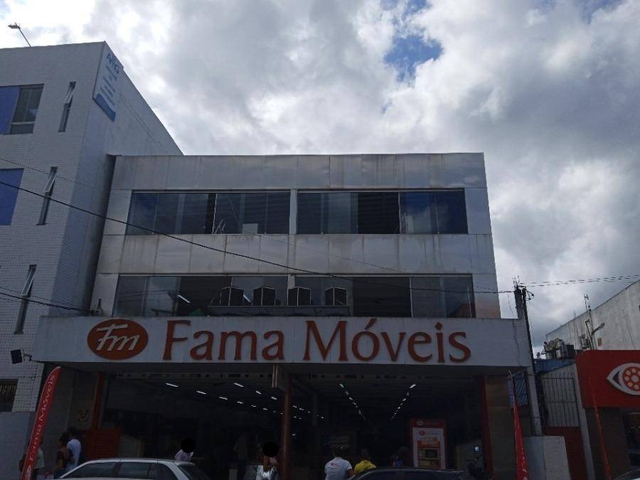 Loja em Simões Filho, Centro, Avenida Altamirando De Araujo Ramos, 163, BA. Área: 0m2