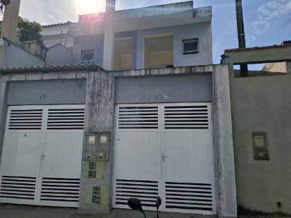 Casa em Guarujá, Vicente De Carvalho, Rua 6, 13, SP. Área: 73m2