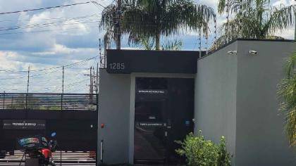 Casa em Paranavaí, Jardim Santos Dumont, Rua Guerino Pomin, 1285, PR. Área: 212m2 - imagem 0