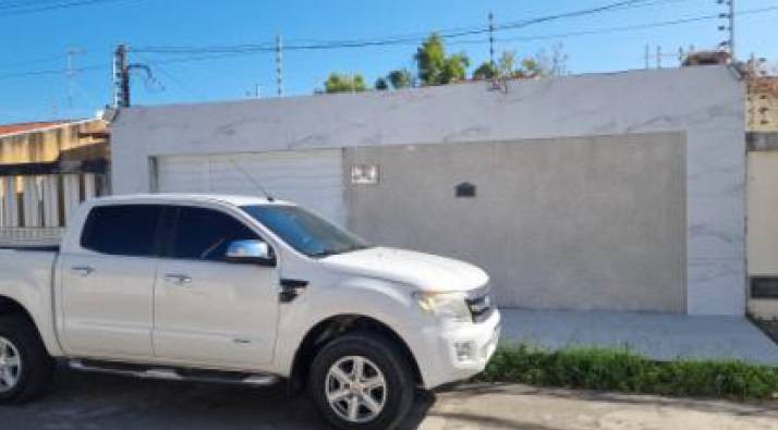 Casa em Aracaju, Aruana, Rua João Dias Moraes, 311, SE. Área: 64m2