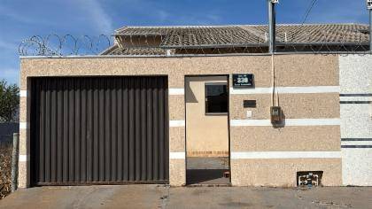 Casa em Catalão, Setor Aeroporto, Rua 119, 330, GO. Área: 0m2