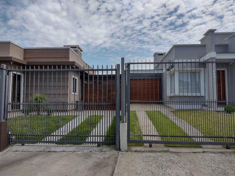 Casa em Santo Antônio da Patrulha, Santa Teresinha, Rua Giuseppe Barcella, 199, RS. Área: 0m2