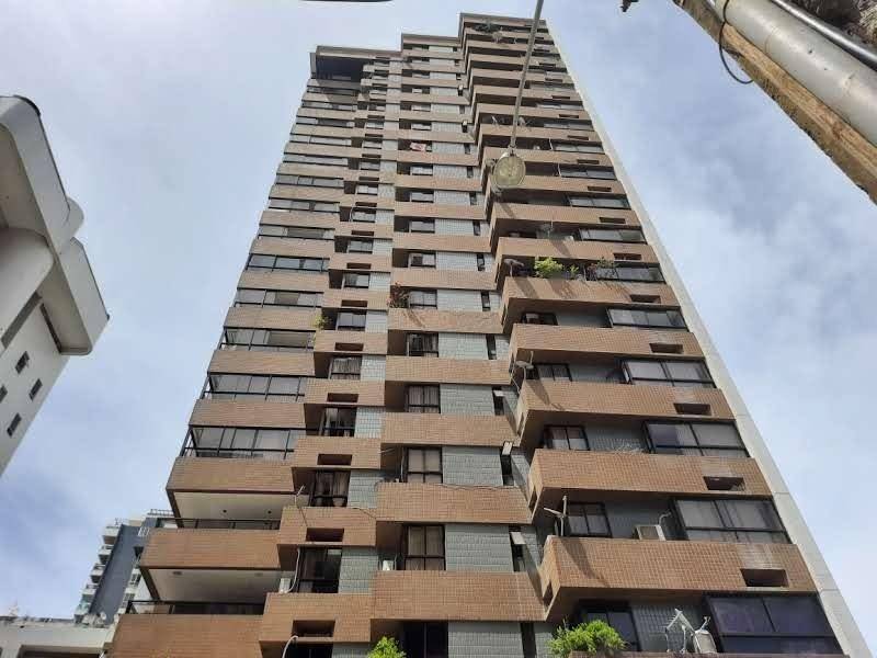 Apartamento em Jaboatão dos Guararapes, Candeias, Rua Professora Eneida Rabelo, 35, PE. Área: 165m2
