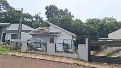 Casa em Dois Vizinhos, Jardim Concordia, Rua Hermenegildo José Tondo, 604, PR. Área: 70m2