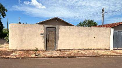 Casa em Chavantes, Chavantes Novo, Rua Antonio Ricieri Mariotto, 110, SP. Área: 129m2