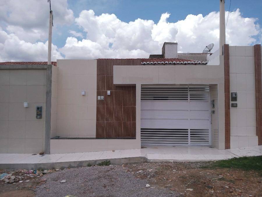 Casa em Afogados da Ingazeira, Sobreira, Rua Sem Denominação, 151, PE. Área: 92m2