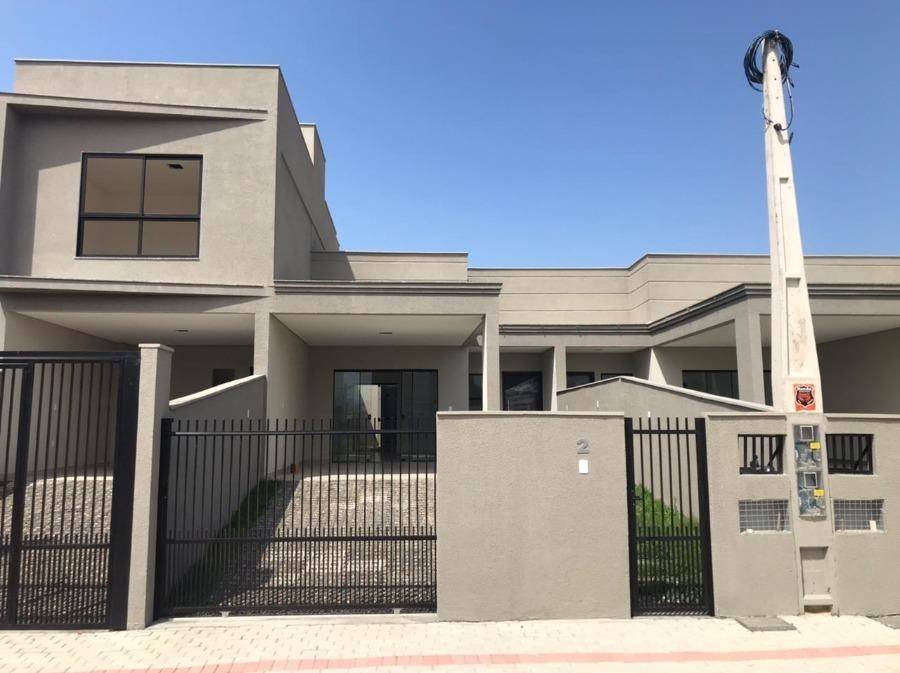 Casa em Gaspar, Santa Terezinha, Rua Florença, 33, SC. Área: 98m2