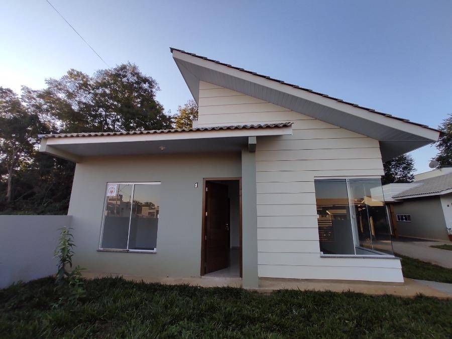 Casa em Dois Vizinhos, Jardim Concordia, Rua Hermenegildo José Tondo, 604, PR. Área: 70m2
