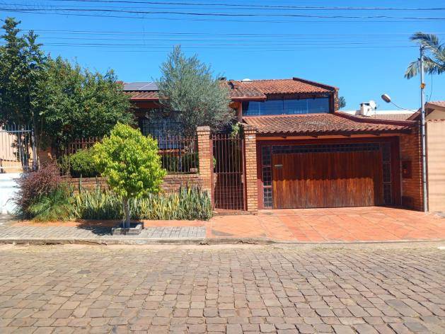 Casa em Passo Fundo, Lucas Araújo, Rua Alfredo Chaves, 379, RS. Área: 0m2