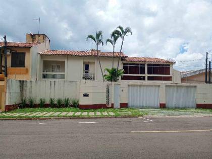 Casa em Londrina, Jardim Petrópolis, Avenida Carlos Gomes, 171, PR. Área: 0m2 - imagem 0
