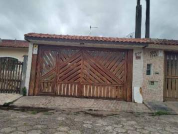 Casa em Itanhaém, Jardim Suarão, Rua Leão Xiii, 452, SP. Área: 88m2