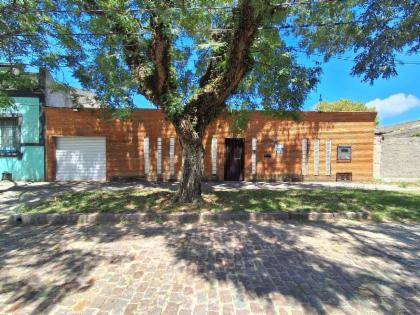 Casa em Rio Grande, Cidade Nova, Avenida Major Carlos Pinto, 220, RS. Área: 217m2 - imagem 0