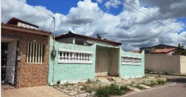 Casa em Aracati, Cohab, Rua C, 112, CE. Área: 0m2