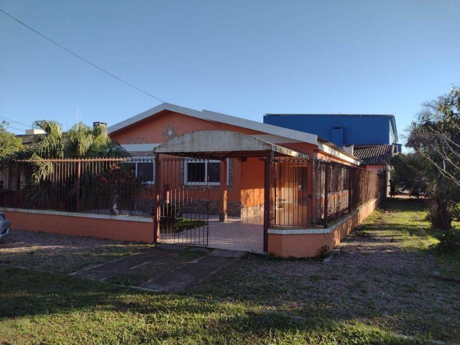 Casa em Pelotas, Laranjal, Rua Uruguaiana, 454, RS. Área: 0m2