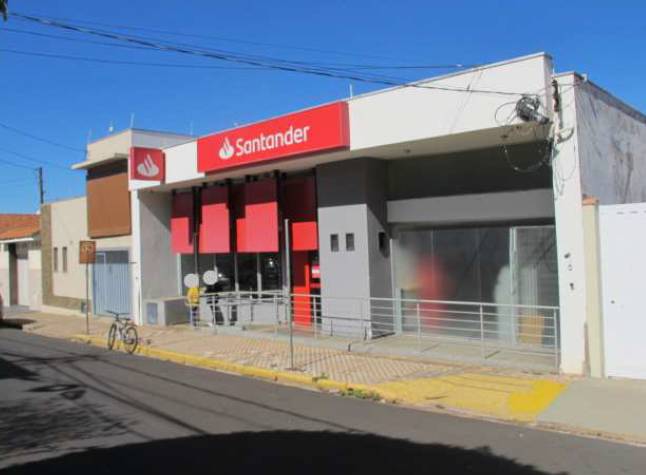 Ex-agência em Dourado, Centro, R Xv De Novembro, 297, SP. Área: 192m2 - imagem 0