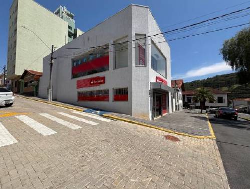 Ex-agência em Camanducaia, Centro, Pca Dr Benjamin De Macedo 162, 162, MG. Área: 0m2