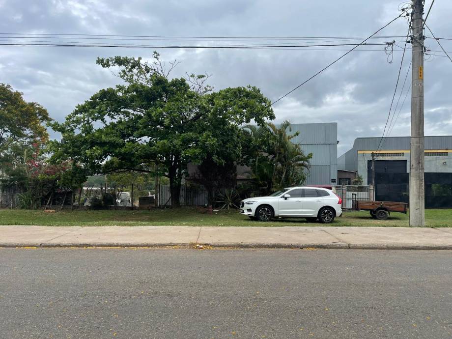 Galpão em Atibaia, Loteamento Mato Dentro, Rodovia Fernao Dias Km 32,50, 1179/11, SP. Área: 0m2