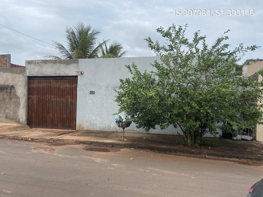 Casa em Montes Claros de Goiás, Cidade De Deus, Rua Roncador, 0, GO. Área: 181m2