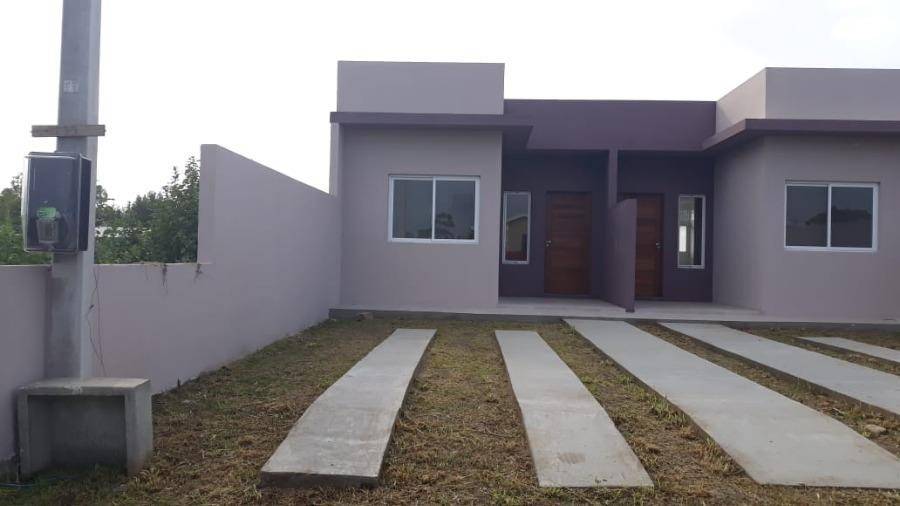 Casa em Rio Grande, Bolaxa, Rua João Augusto Dos Santos, 119, RS. Área: 62m2