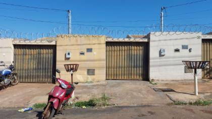 Casa em Itumbiara, Jardim Europa, Rua 22, 243, GO. Área: 68m2