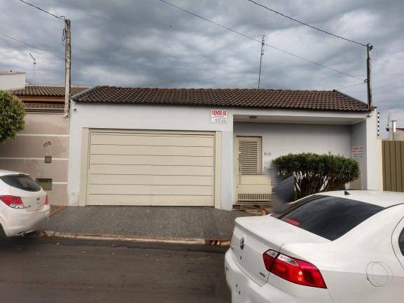 Casa em Bariri, Cidade Jardim, Rua Paulino Pessoto, 162, SP. Área: 69m2