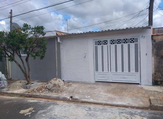 Casa em Ribeirão Preto, Conjunto Habitacional Jardim Adelino Simioni, Rua Expedicionário Vicente Gomes Otero, 55, SP. Área: 0m2
