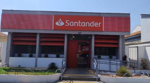 Ex-agência em Magda, Centro, R. Sao Paulo, 455, SP. Área: 182m2