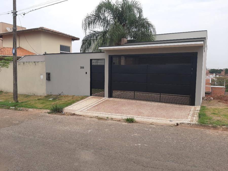 Casa em Araras, Jardim Piratininga, Rua Ângelo Corte, 203, SP. Área: 0m2