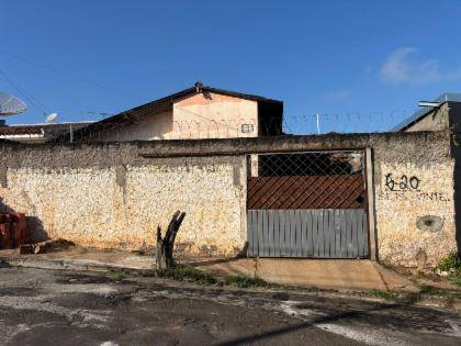 Casa em Bauru, Jardim Dona Lili, Rua Altair Leite De Campos, 6-20, SP. Área: 0m2