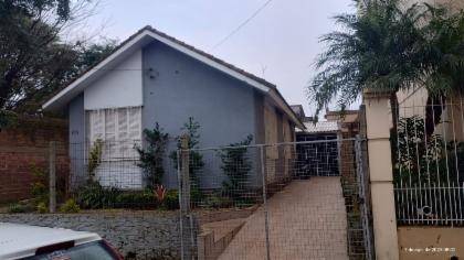 Casa em Lajeado, Centro, Rua Marechal Deodoro, 651, RS. Área: 0m2